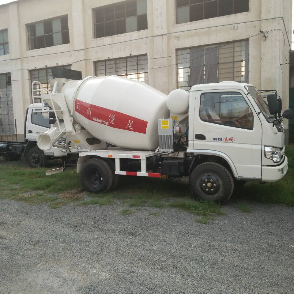 小型混凝土攪拌車