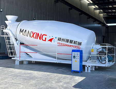 電機(jī)攪拌罐攪拌車(chē)上裝